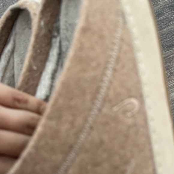 OLUKAI Hamani Hulu Men's Wool Mule Slippers Cream Oatmeal Tan Size 11 - Picture 6 of 7